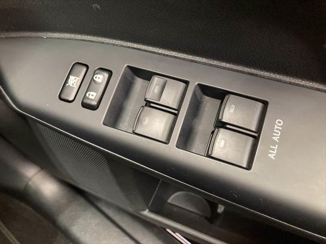 ＣＴ ＣＴ２００ｈ　バージョンＣ　純正ＳＤナビ　クルーズコントロール　バックカメラ　ＨＩＤヘッドライト　フルセグＴＶ　シートヒーター　Ｂｌｕｅｔｏｏｔｈ　禁煙車　ＥＴＣ　スマートキー　ＤＶＤ再生　ドライブレコーダー　盗難防止装置（41枚目）