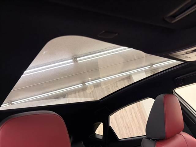 ＮＸ ＮＸ３００ｈ　Ｆスポーツ　ガラスルーフ　純正ＳＤナビ　全方位カメラ　本革シート　電動リアゲート　純正フルエアロ　ＬＥＤヘッドライト　フルセグＴＶ　レーダークルーズコントロール　衝突軽減ブレーキ　シートエアコン（7枚目）