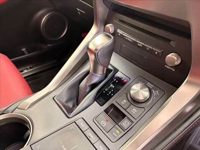 ＮＸ ＮＸ３００ｈ　Ｆスポーツ　ガラスルーフ　純正ＳＤナビ　全方位カメラ　本革シート　電動リアゲート　純正フルエアロ　ＬＥＤヘッドライト　フルセグＴＶ　レーダークルーズコントロール　衝突軽減ブレーキ　シートエアコン（37枚目）