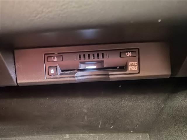 ＮＸ ＮＸ３００ｈ　Ｆスポーツ　ガラスルーフ　純正ＳＤナビ　全方位カメラ　本革シート　電動リアゲート　純正フルエアロ　ＬＥＤヘッドライト　フルセグＴＶ　レーダークルーズコントロール　衝突軽減ブレーキ　シートエアコン（45枚目）