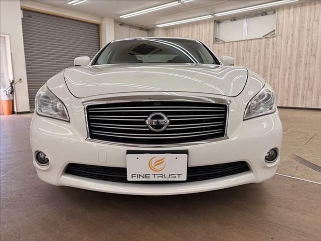 フーガ ３７０ＧＴ　純正ＨＤＤナビ　バックカメラ　サイドカメラ　フルセグＴＶ　ＨＩＤヘッドライト　Ｂｌｕｅｔｏｏｔｈ対応　ＥＴＣ　ミュージックサーバー　パワーシート　オットマン　スマートキー　ＭＴモード付ＡＴ（14枚目）