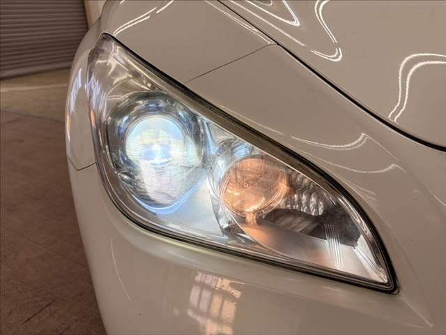 フーガ ３７０ＧＴ　純正ＨＤＤナビ　バックカメラ　サイドカメラ　フルセグＴＶ　ＨＩＤヘッドライト　Ｂｌｕｅｔｏｏｔｈ対応　ＥＴＣ　ミュージックサーバー　パワーシート　オットマン　スマートキー　ＭＴモード付ＡＴ（30枚目）