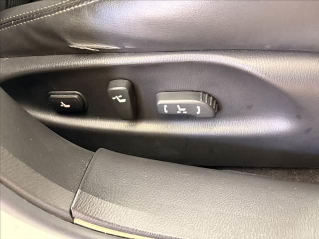 フーガ ３７０ＧＴ　純正ＨＤＤナビ　バックカメラ　サイドカメラ　フルセグＴＶ　ＨＩＤヘッドライト　Ｂｌｕｅｔｏｏｔｈ対応　ＥＴＣ　ミュージックサーバー　パワーシート　オットマン　スマートキー　ＭＴモード付ＡＴ（44枚目）