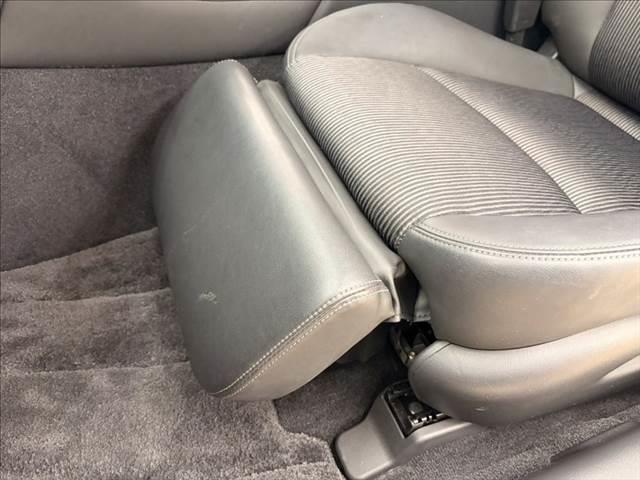 フーガ ３７０ＧＴ　純正ＨＤＤナビ　バックカメラ　サイドカメラ　フルセグＴＶ　ＨＩＤヘッドライト　Ｂｌｕｅｔｏｏｔｈ対応　ＥＴＣ　ミュージックサーバー　パワーシート　オットマン　スマートキー　ＭＴモード付ＡＴ（45枚目）