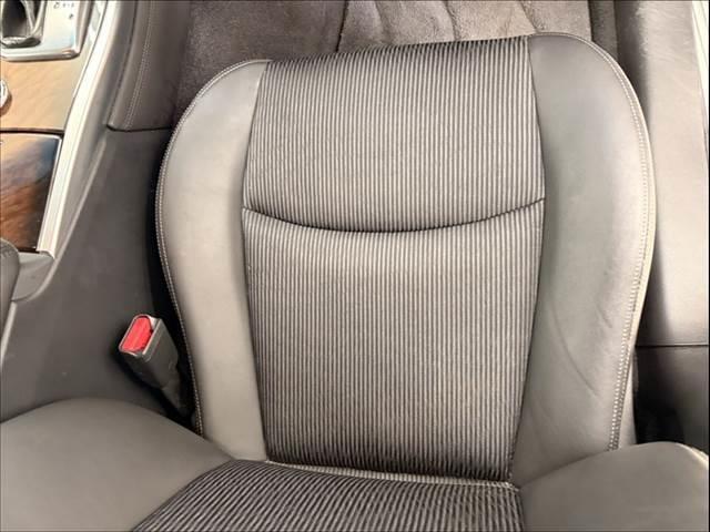 フーガ ３７０ＧＴ　純正ＨＤＤナビ　バックカメラ　サイドカメラ　フルセグＴＶ　ＨＩＤヘッドライト　Ｂｌｕｅｔｏｏｔｈ対応　ＥＴＣ　ミュージックサーバー　パワーシート　オットマン　スマートキー　ＭＴモード付ＡＴ（53枚目）