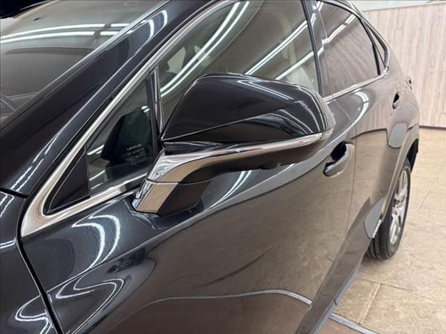 ＮＸ ＮＸ３００ｈ　バージョンＬ　禁煙車　３眼ＬＥＤヘッドライト　パワーバックドア　純正ＳＤナビ　ＵＳＢポート　ブルートゥース　衝突軽減ブレーキ　本革シート　レーダークルーズコントロール　バックカメラ　シートヒーター　シートエアコン（26枚目）