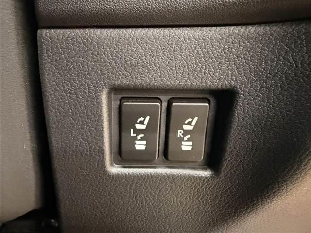 ＮＸ ＮＸ３００ｈ　バージョンＬ　禁煙車　３眼ＬＥＤヘッドライト　パワーバックドア　純正ＳＤナビ　ＵＳＢポート　ブルートゥース　衝突軽減ブレーキ　本革シート　レーダークルーズコントロール　バックカメラ　シートヒーター　シートエアコン（40枚目）