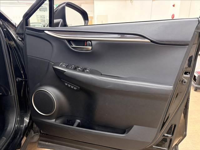 ＮＸ ＮＸ３００ｈ　バージョンＬ　禁煙車　３眼ＬＥＤヘッドライト　パワーバックドア　純正ＳＤナビ　ＵＳＢポート　ブルートゥース　衝突軽減ブレーキ　本革シート　レーダークルーズコントロール　バックカメラ　シートヒーター　シートエアコン（55枚目）