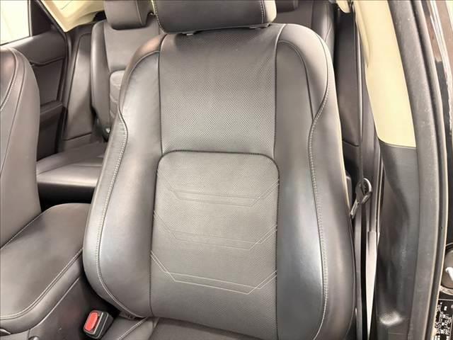 ＮＸ ＮＸ３００ｈ　バージョンＬ　禁煙車　３眼ＬＥＤヘッドライト　パワーバックドア　純正ＳＤナビ　ＵＳＢポート　ブルートゥース　衝突軽減ブレーキ　本革シート　レーダークルーズコントロール　バックカメラ　シートヒーター　シートエアコン（62枚目）