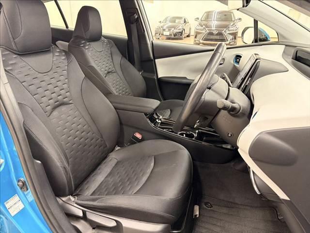 プリウスPHV A モデリスタフルエアロ 禁煙車 純正11.6インチナビ USBポート ブルートゥース レーダークルーズコントロール バックカメラ ETC2.0 パーキングアシスト LEDヘッドライト 衝突軽減ブレーキ(6枚目)