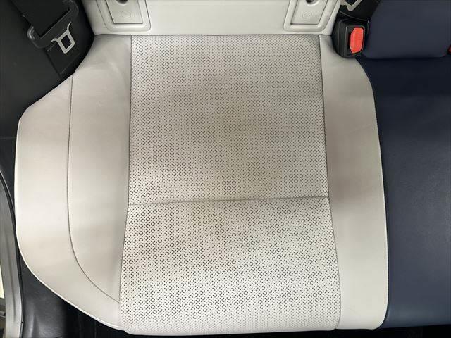 ＵＸ ＵＸ２５０ｈ　バージョンＬ　サンルーフ　本革シート　シートヒーター　シートエアコン　純正１０．３インチナビ　レーダークルーズコントロール　３眼ＬＥＤヘッドライト　衝突軽減ブレーキ　Ｂｌｕｅｔｏｏｔｈ　パワーシート　全周囲カメラ（56枚目）