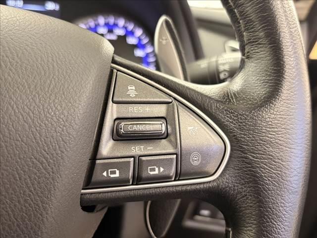 スカイライン ２００ＧＴ－ｔタイプＳＰ　純正ＳＤナビ　レーダークルーズコントロール　全周囲カメラ　フルセグＴＶ　Ｂｌｕｅｔｏｏｔｈ　本革シート　パワーシート　シートヒーター　ＬＥＤヘッドライト　スマートキー　電動格納ミラー（7枚目）