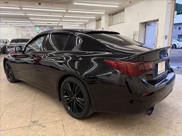 スカイライン ２００ＧＴ－ｔタイプＳＰ　純正ＳＤナビ　レーダークルーズコントロール　全周囲カメラ　フルセグＴＶ　Ｂｌｕｅｔｏｏｔｈ　本革シート　パワーシート　シートヒーター　ＬＥＤヘッドライト　スマートキー　電動格納ミラー（19枚目）