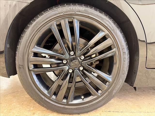 スカイライン ２００ＧＴ－ｔタイプＳＰ　純正ＳＤナビ　レーダークルーズコントロール　全周囲カメラ　フルセグＴＶ　Ｂｌｕｅｔｏｏｔｈ　本革シート　パワーシート　シートヒーター　ＬＥＤヘッドライト　スマートキー　電動格納ミラー（28枚目）