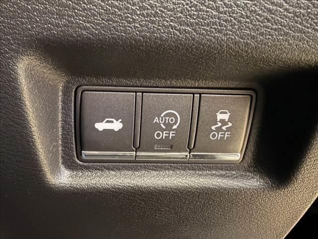 スカイライン ２００ＧＴ－ｔタイプＳＰ　純正ＳＤナビ　レーダークルーズコントロール　全周囲カメラ　フルセグＴＶ　Ｂｌｕｅｔｏｏｔｈ　本革シート　パワーシート　シートヒーター　ＬＥＤヘッドライト　スマートキー　電動格納ミラー（35枚目）