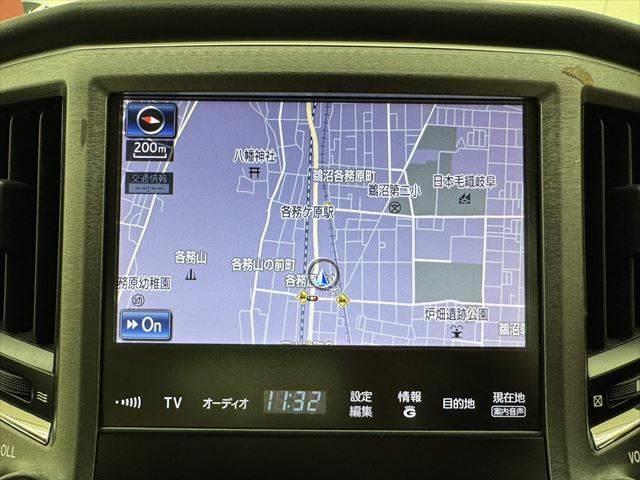 クラウンハイブリッド ロイヤルサルーン 純正HDDナビ レーダークルーズコントロール 衝突軽減ブレーキ 禁煙車 バックカメラ フルセグ パワーシート LEDヘッドライト シートヒーター Bluetooth クリアランスソナー 17インチAW(4枚目)