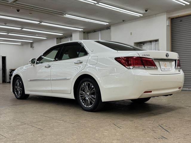 クラウンハイブリッド ロイヤルサルーン 純正HDDナビ レーダークルーズコントロール 衝突軽減ブレーキ 禁煙車 バックカメラ フルセグ パワーシート LEDヘッドライト シートヒーター Bluetooth クリアランスソナー 17インチAW(19枚目)