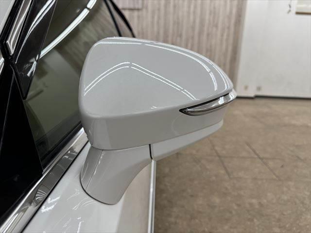 クラウンハイブリッド ロイヤルサルーン 純正HDDナビ レーダークルーズコントロール 衝突軽減ブレーキ 禁煙車 バックカメラ フルセグ パワーシート LEDヘッドライト シートヒーター Bluetooth クリアランスソナー 17インチAW(25枚目)