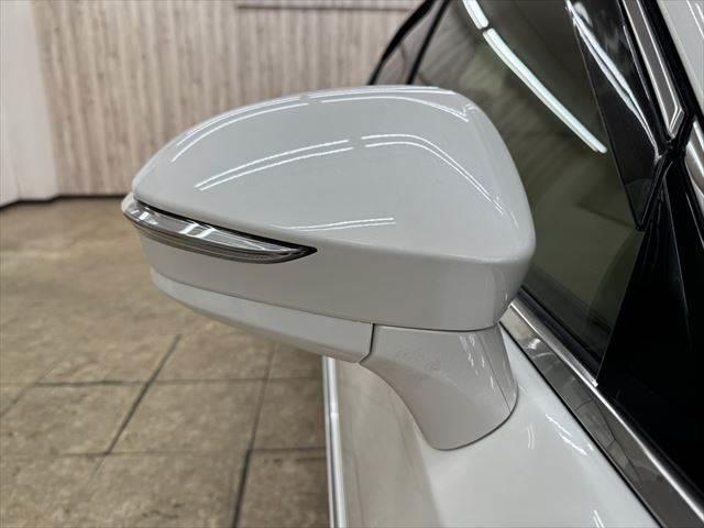 クラウンハイブリッド ロイヤルサルーン 純正HDDナビ レーダークルーズコントロール 衝突軽減ブレーキ 禁煙車 バックカメラ フルセグ パワーシート LEDヘッドライト シートヒーター Bluetooth クリアランスソナー 17インチAW(26枚目)