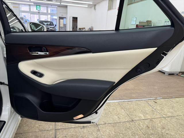 クラウンハイブリッド ロイヤルサルーン 純正HDDナビ レーダークルーズコントロール 衝突軽減ブレーキ 禁煙車 バックカメラ フルセグ パワーシート LEDヘッドライト シートヒーター Bluetooth クリアランスソナー 17インチAW(53枚目)