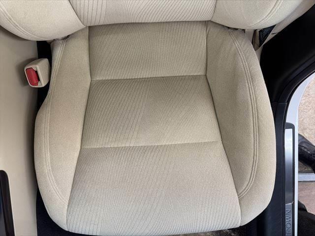 クラウンハイブリッド ロイヤルサルーン 純正HDDナビ レーダークルーズコントロール 衝突軽減ブレーキ 禁煙車 バックカメラ フルセグ パワーシート LEDヘッドライト シートヒーター Bluetooth クリアランスソナー 17インチAW(58枚目)