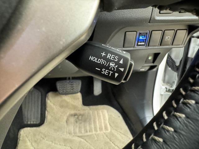 CT CT200h “version C” 本革シート 衝突軽減ブレーキ 禁煙車(7枚目)