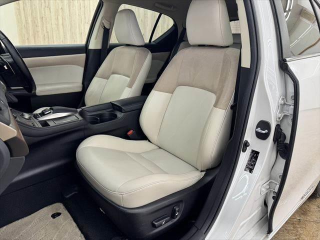 CT CT200h “version C” 本革シート 衝突軽減ブレーキ 禁煙車(35枚目)