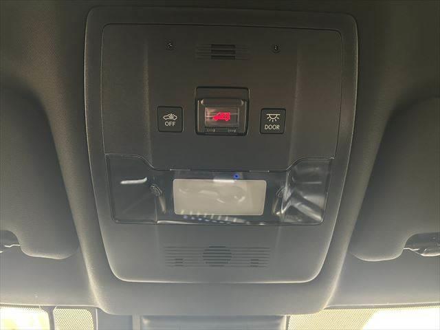 ＵＸ ＵＸ２５０ｈ　バージョンＣ　ステアリングヒーター　衝突軽減ブレーキ　禁煙車　純正１２．３インチナビ　Ｂカメラ　レーダークルーズコントロール　シートヒーター　パワーシート　電動リアゲート　ブラインドスポットモニター　障害物センサー（44枚目）