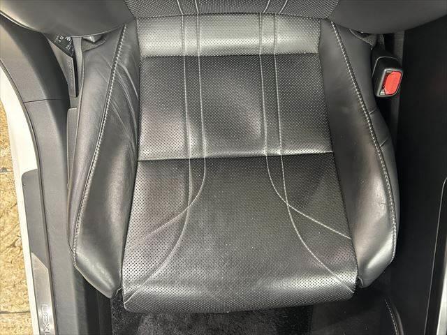 ＥＳ ＥＳ３００ｈ　バージョンＬ　禁煙車　サンルーフ　デジタルインナーミラー　マークレビンソンオーディオ　全方位カメラ　本革シート　ステアリングヒーター　ヘッドアップディスプレイ　バックフォグランプ　三眼ＬＥＤヘッドライト　フルセグ（48枚目）