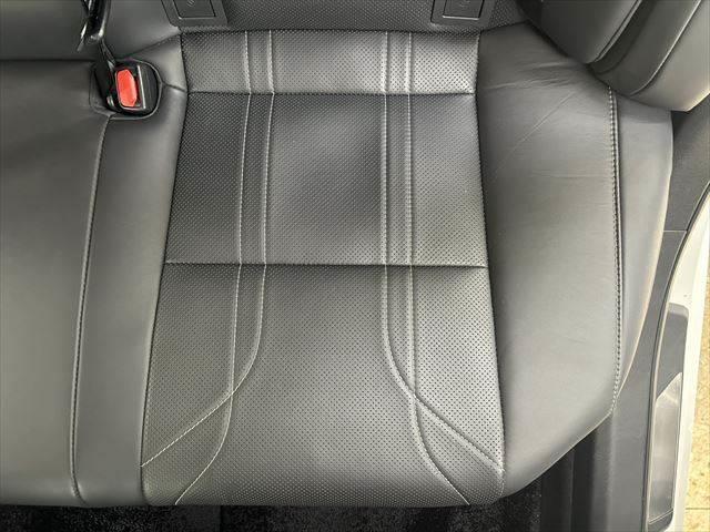 ＥＳ ＥＳ３００ｈ　バージョンＬ　禁煙車　サンルーフ　デジタルインナーミラー　マークレビンソンオーディオ　全方位カメラ　本革シート　ステアリングヒーター　ヘッドアップディスプレイ　バックフォグランプ　三眼ＬＥＤヘッドライト　フルセグ（57枚目）