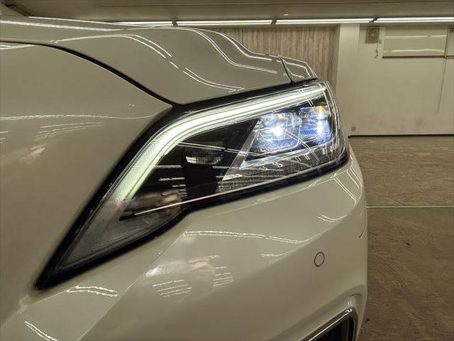 クラウンハイブリッド ＲＳアドバンス　禁煙車　サンルーフ　黒革シート　全方位カメラ　レーダークルーズコントロール　ヘッドアップディスプレイ　衝突軽減ブレーキ　純正ＳＤナビ　シートヒーター　シートエアコン　パワーシート　Ｂｌｕｅｔｏｏｔｈ（12枚目）