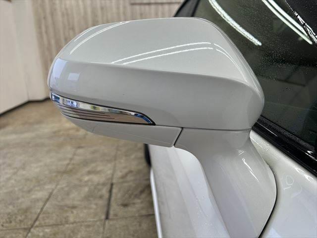 クラウンハイブリッド ＲＳアドバンス　禁煙車　サンルーフ　黒革シート　全方位カメラ　レーダークルーズコントロール　ヘッドアップディスプレイ　衝突軽減ブレーキ　純正ＳＤナビ　シートヒーター　シートエアコン　パワーシート　Ｂｌｕｅｔｏｏｔｈ（27枚目）