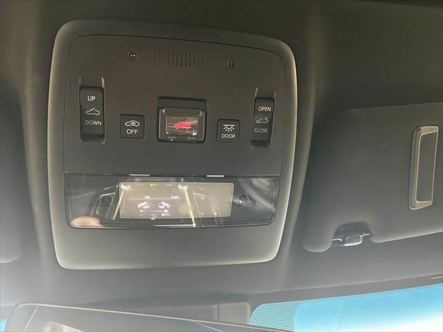 クラウンハイブリッド ＲＳアドバンス　禁煙車　サンルーフ　黒革シート　全方位カメラ　レーダークルーズコントロール　ヘッドアップディスプレイ　衝突軽減ブレーキ　純正ＳＤナビ　シートヒーター　シートエアコン　パワーシート　Ｂｌｕｅｔｏｏｔｈ（48枚目）