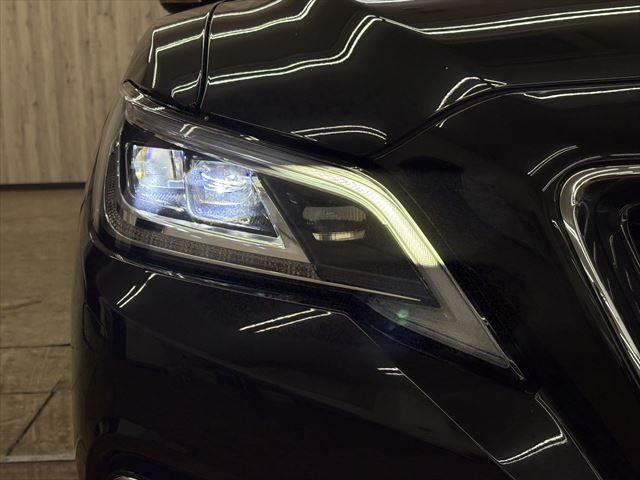 クラウンハイブリッド ＲＳアドバンス　後期型　１２．３型純正ナビ　禁煙車　衝突軽減ブレーキ　レーダークルーズコントロール　全方位カメラ　本革シート　シートエアコン　シートヒーター　パワーシート　ＨＵＤ　デジタルインナーミラー　ＢＳＭ（32枚目）