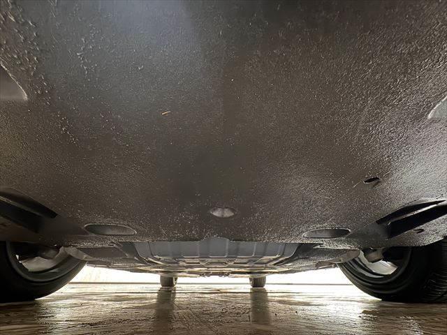 クラウンハイブリッド ＲＳアドバンス　後期型　１２．３型純正ナビ　禁煙車　衝突軽減ブレーキ　レーダークルーズコントロール　全方位カメラ　本革シート　シートエアコン　シートヒーター　パワーシート　ＨＵＤ　デジタルインナーミラー　ＢＳＭ（35枚目）