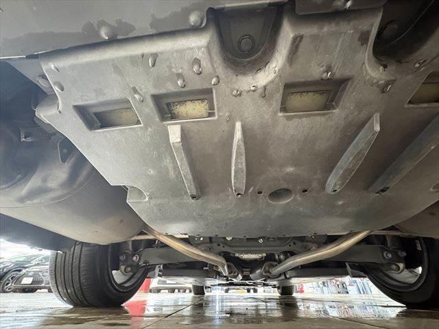 クラウンハイブリッド ＲＳアドバンス　後期型　１２．３型純正ナビ　禁煙車　衝突軽減ブレーキ　レーダークルーズコントロール　全方位カメラ　本革シート　シートエアコン　シートヒーター　パワーシート　ＨＵＤ　デジタルインナーミラー　ＢＳＭ（36枚目）