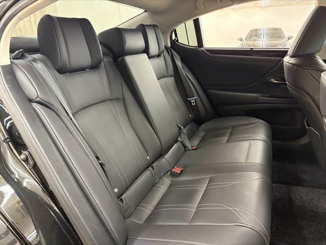 ＥＳ ＥＳ３００ｈ　バージョンＬ　禁煙車　サンルーフ　全方位カメラ　本革シート　三眼ＬＥＤヘッドライト　純正１２．３インチメモリーナビ　フルセグＴＶ　Ｂｌｕｅｔｏｏｔｈ　ステアリングヒーター　ヘッドアップディスプレイ　シートエアコン（9枚目）