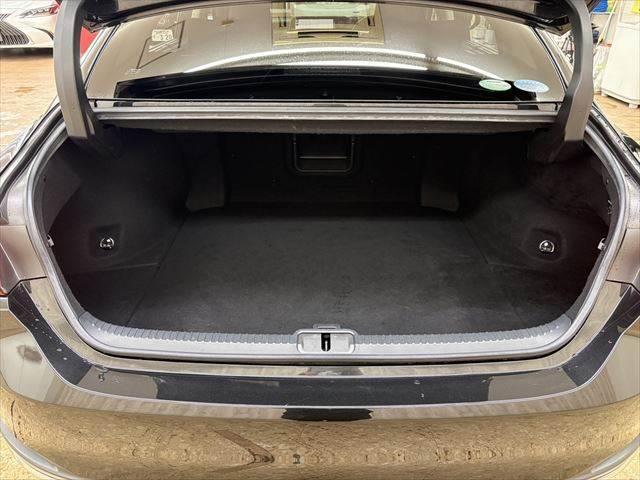 ＥＳ ＥＳ３００ｈ　バージョンＬ　禁煙車　サンルーフ　全方位カメラ　本革シート　三眼ＬＥＤヘッドライト　純正１２．３インチメモリーナビ　フルセグＴＶ　Ｂｌｕｅｔｏｏｔｈ　ステアリングヒーター　ヘッドアップディスプレイ　シートエアコン（10枚目）