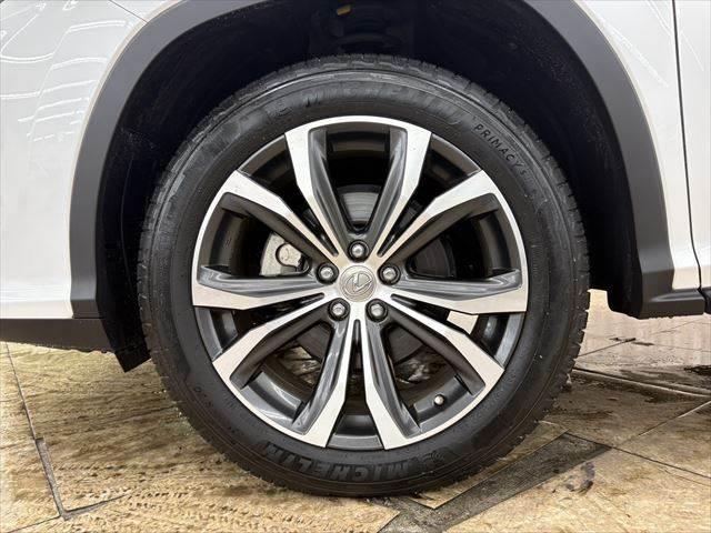 ＲＸ ＲＸ４５０ｈ　バージョンＬ　禁煙車　本革シート　レーダークルーズコントロール　パワーバックドア３眼　ＬＥＤヘッドライト　全方位カメラ　純正１２．３インチナビ　ＥＴＣ２．０　シートヒーター　シートエアコン　ブルートゥース　フルセグ（29枚目）