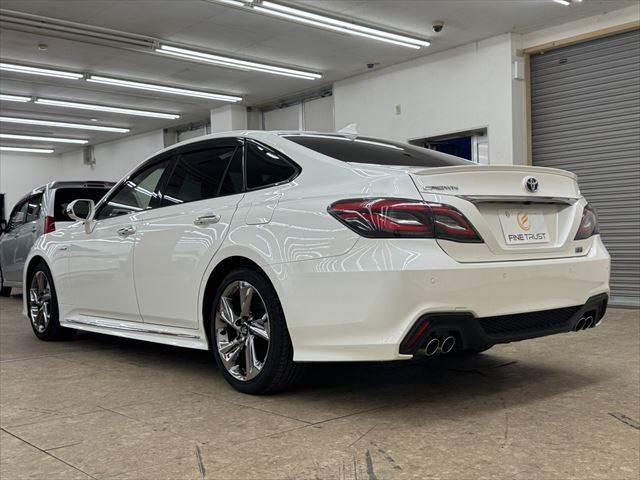 クラウンハイブリッド ＲＳアドバンス　禁煙車　本革シート　純正ＳＤナビ　レーダークルーズコントロール　ヘッドアップディスプレイ　ブラインドスポットモニター　ＬＥＤヘッドライト　シートエアコン　シートヒーター　バックカメラ　ＥＴＣ２．０（21枚目）