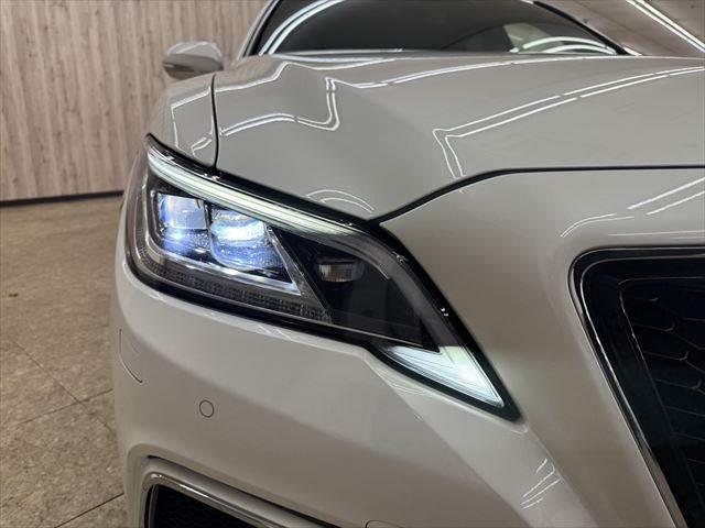 クラウンハイブリッド ＲＳアドバンス　禁煙車　本革シート　純正ＳＤナビ　レーダークルーズコントロール　ヘッドアップディスプレイ　ブラインドスポットモニター　ＬＥＤヘッドライト　シートエアコン　シートヒーター　バックカメラ　ＥＴＣ２．０（30枚目）