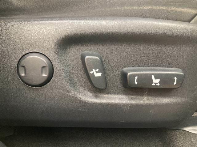 ＮＸ ＮＸ３００ｈ　Ｆスポーツ　レーダークルーズコントロール　衝突軽減ブレーキ　コーナーセンサー　本革シート　電動リアゲート　ステアリングヒーター　純正ＳＤナビ　３眼ＬＥＤヘッドライト　禁煙車　シートエアコン　シートヒーター（44枚目）