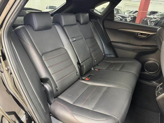 ＮＸ ＮＸ３００ｈ　Ｆスポーツ　サンルーフ　本革シート　３眼ＬＥＤヘッドライト　純正ＳＤナビ　禁煙車　バックカメラ　クルーズコントロール　Ｂｌｕｅｔｏｏｔｈ　シートヒーター　シートエアコン　パワーシート　電動リアゲート　フルセグＴＶ（12枚目）