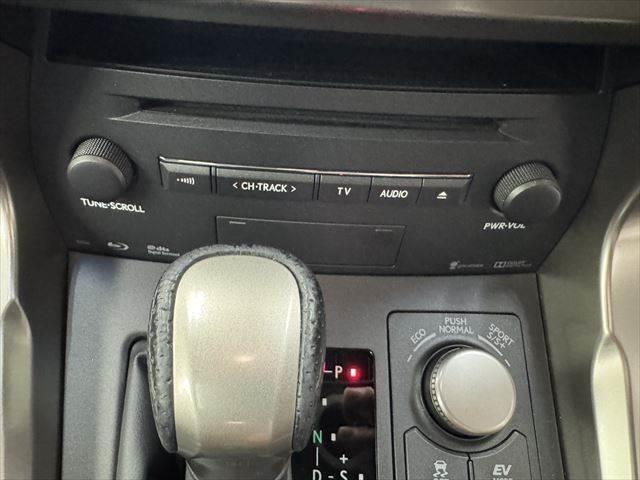 ＮＸ ＮＸ３００ｈ　Ｆスポーツ　サンルーフ　本革シート　３眼ＬＥＤヘッドライト　純正ＳＤナビ　禁煙車　バックカメラ　クルーズコントロール　Ｂｌｕｅｔｏｏｔｈ　シートヒーター　シートエアコン　パワーシート　電動リアゲート　フルセグＴＶ（47枚目）