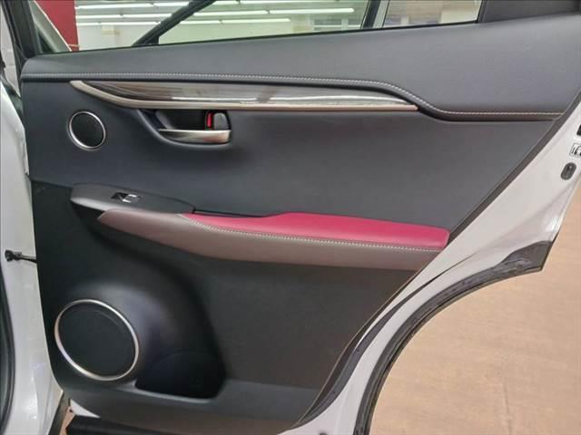 ���h�A�g����