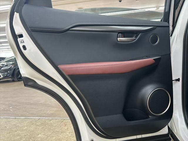 ���h�A�g����