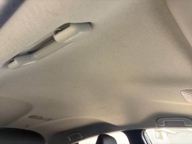 ���V����