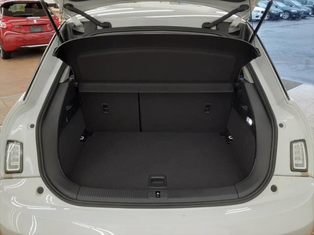 1.4TFSIシリンダーオンデマンド 純正ナビ コントラストルーフ 地デジTV HIDヘッドライト ヘッドライトウォッシャー 革巻ステアリング バックカメラ パドルシフトBluetooth ミュージックサーバー フォグランプ(20枚目)