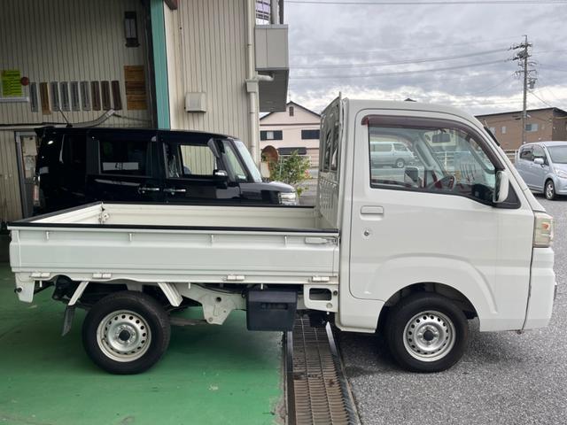 ハイゼットトラック エクストラ　バッテリー・タイヤ４本新品交換　４ＷＤ　オートマチック　パワーウィンドウ　キーレスキー（21枚目）