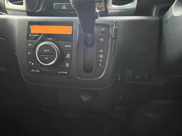 スペーシアカスタム ＸＳ　タイヤ４本・バッテリー新品交換　ＳＤナビ　Ｂｌｕｅｔｏｏｔｈオーディオ　フルセグＴＶ　両側パワースライドドア　シートヒーター　ＥＴＣ　ドラレコ（3枚目）